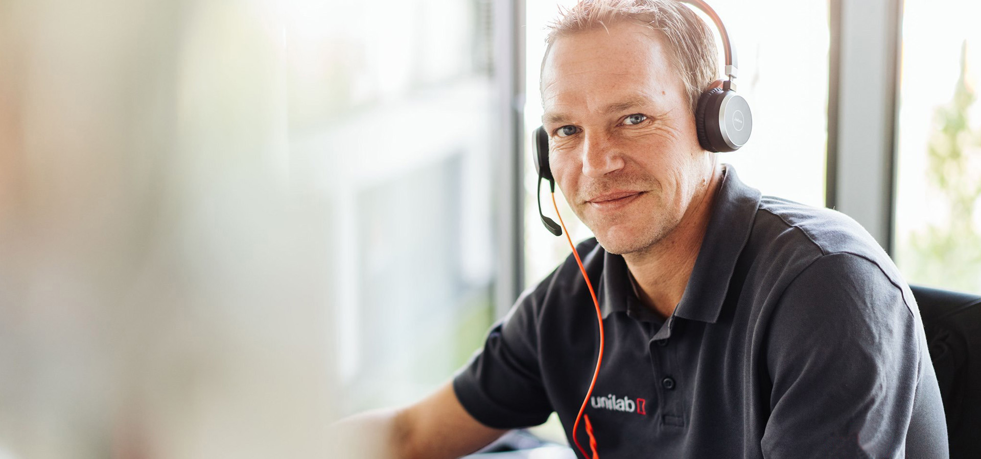 Mitarbeiter-am-Arbeitsplatz